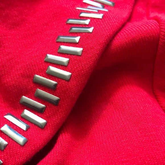 Rafaella PM cowl neck red tee with stud decoration - Picture 5 of 7